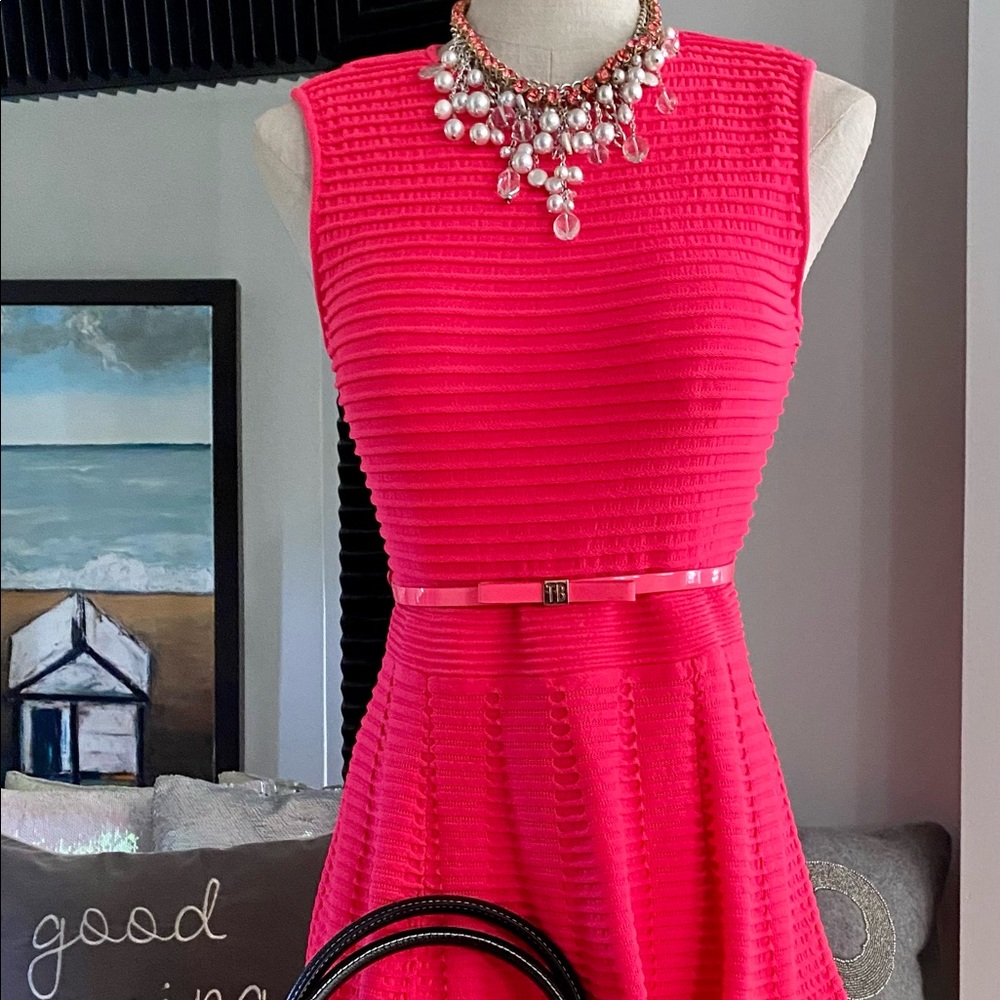 🎀🎀🎀 TED BAKER LONDON FIT & FLARE BRIGHT PINK DRESS SIZE 3 TB. SIZE 6/8 🎀🎀🎀